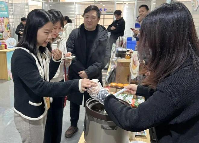 心共振兴丽江好物“空降”杨浦麻将胡了2模